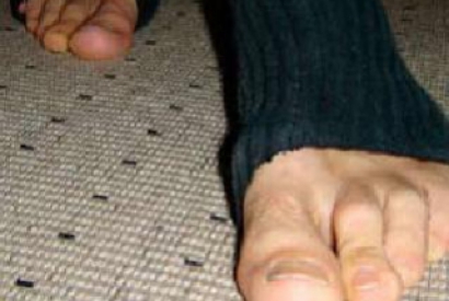 Hvorfor skal man klippe i strømperne til et bryllup?